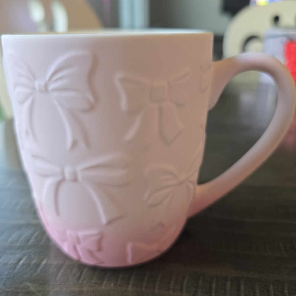 Petal &‎ Pearl Pink Bows Textured Ceramic Coffee Mug Gift